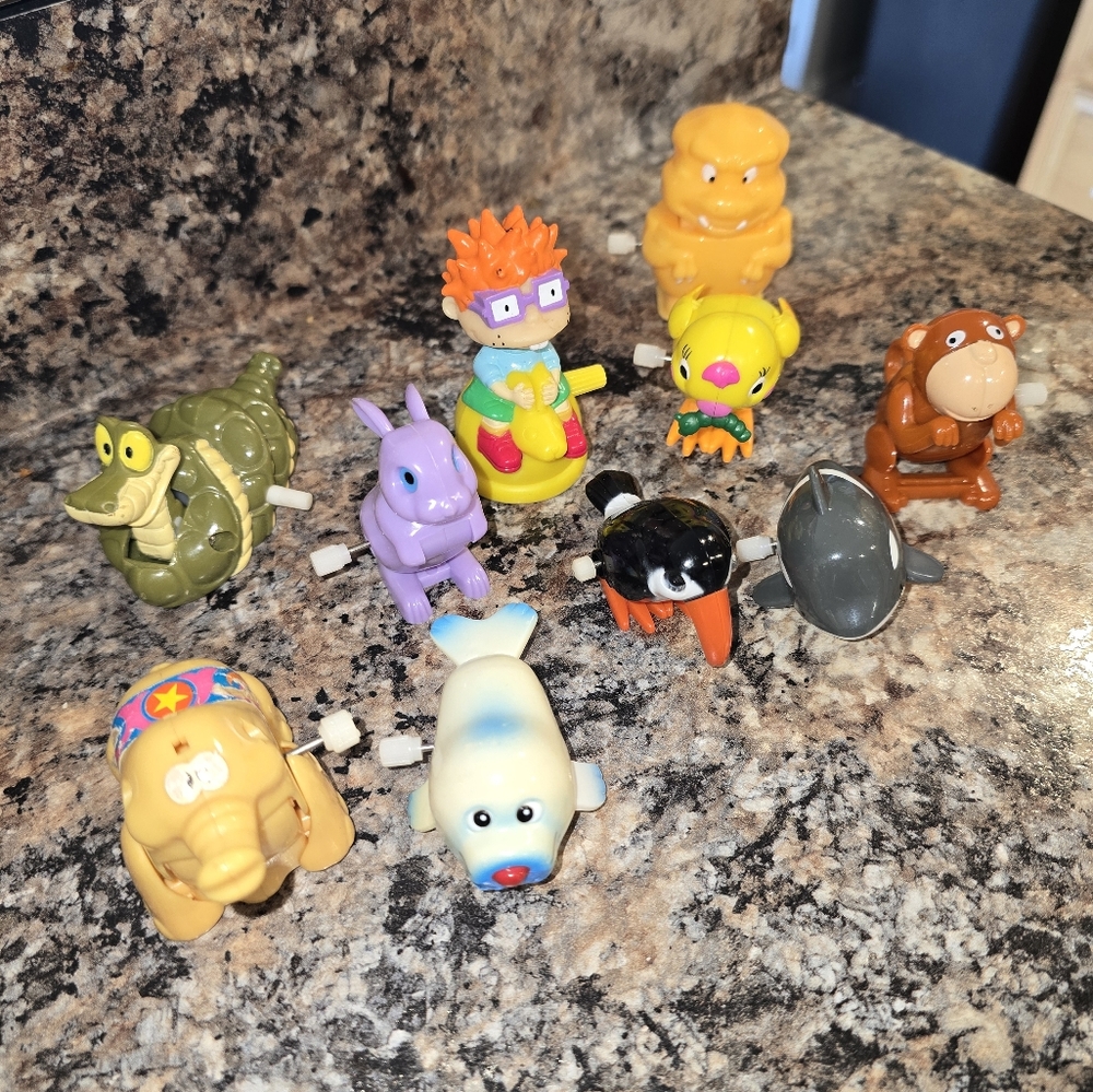 Colorful Wind-Up Animal Toy Set (10)